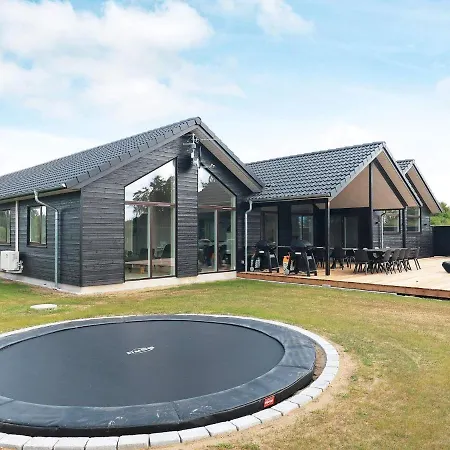 Dom wakacyjny 20 Person In Hojslev-by Traum *