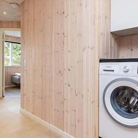 20 Person In Hojslev-by Traum