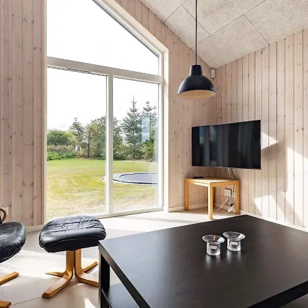 20 Person In Hojslev-by Traum * Højslev