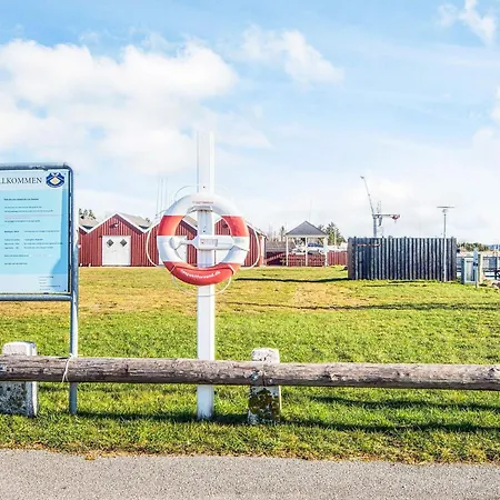 20 Person In Hojslev-by Traum